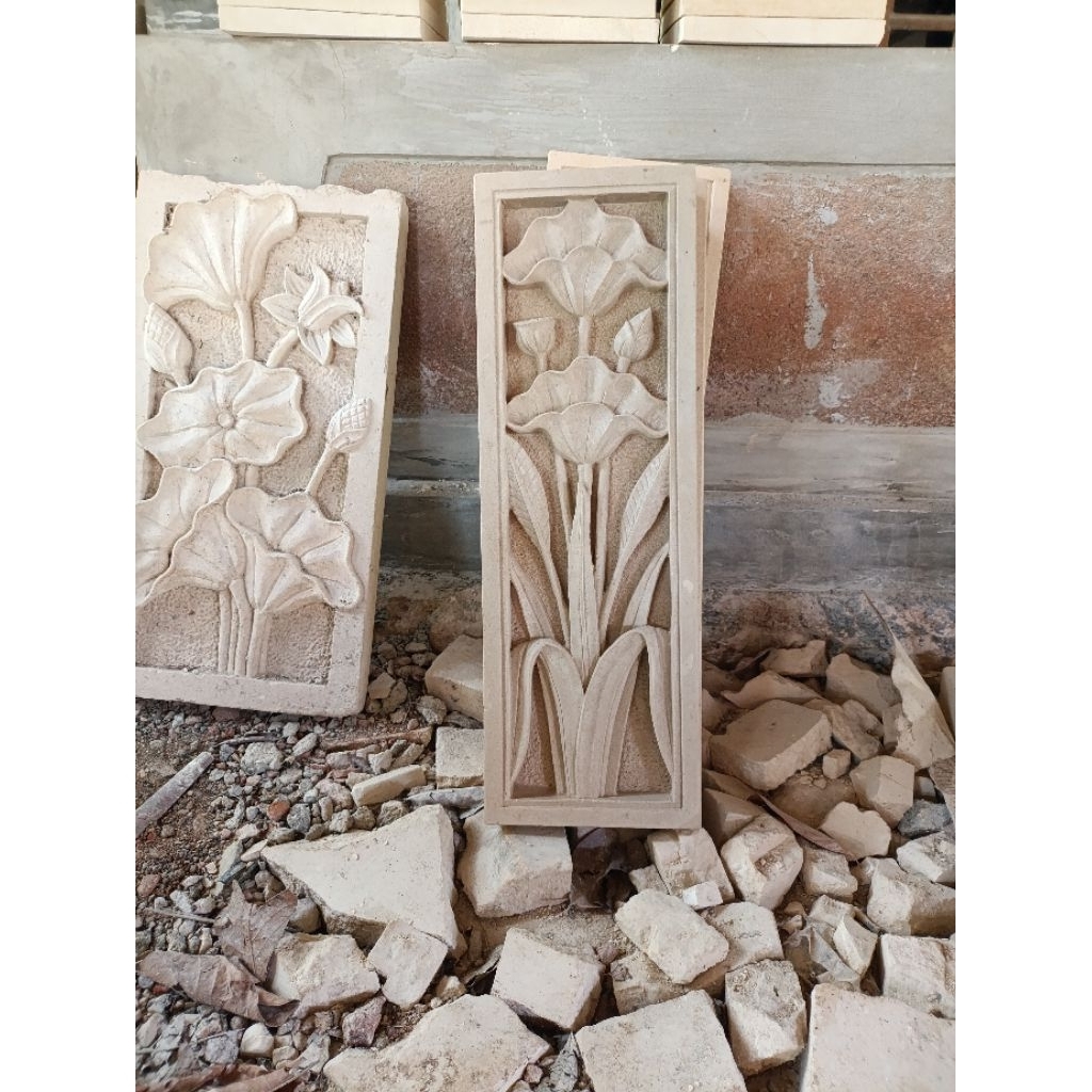 relief ukir batu alam minimalis