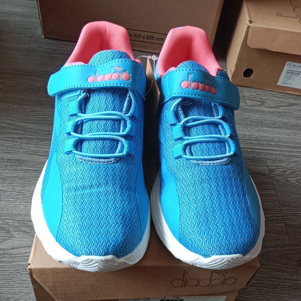 sepatu DIA GINO (JR)
