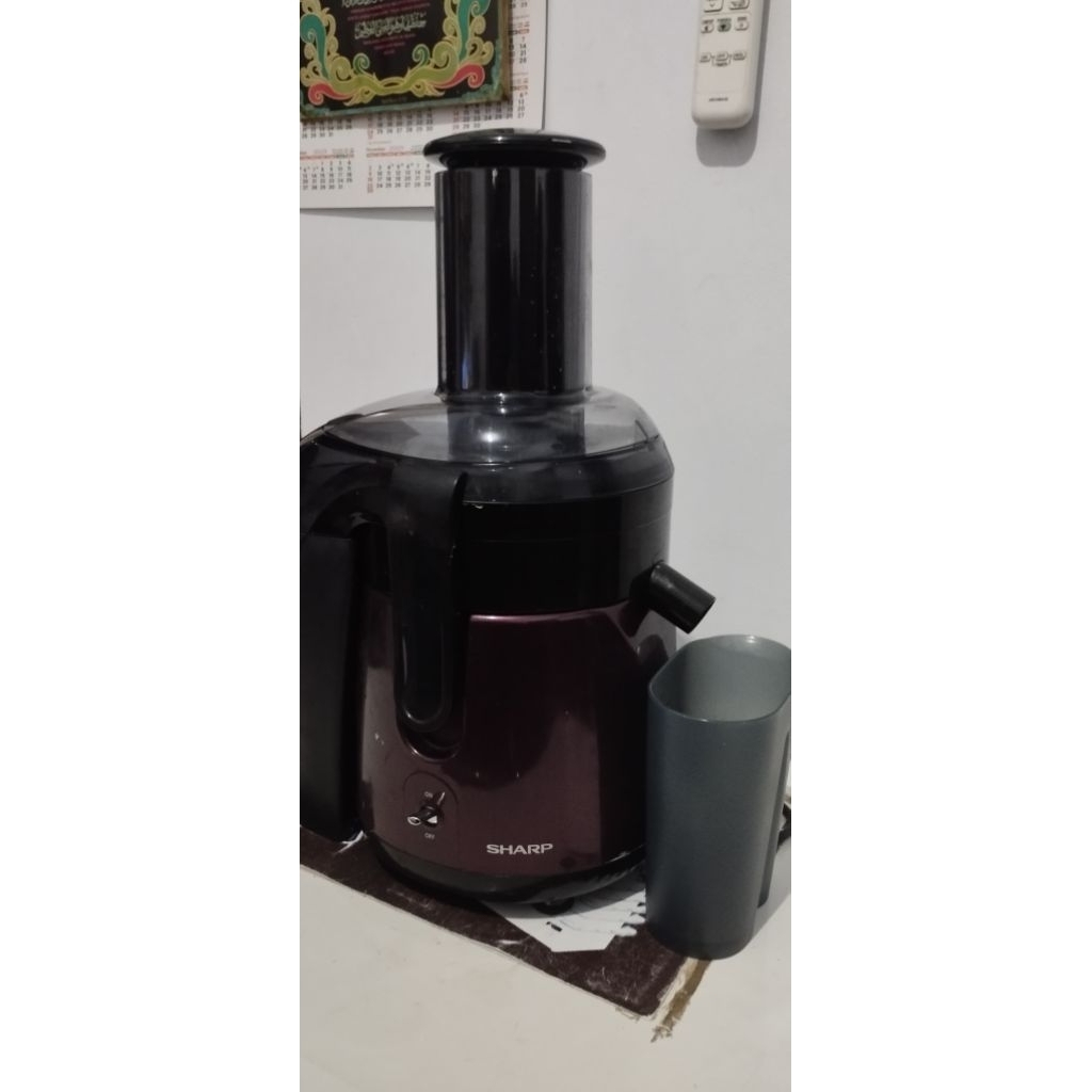 preloved Juicer Sharp EJ-150LPK nett