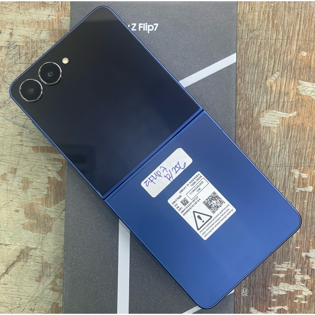 Hp Second SAMSUNG Z Flip7 12GB/256GB Fullset Garansi