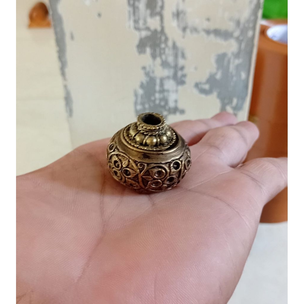 Selut + Mendak Kuningan Sangupan Hitam