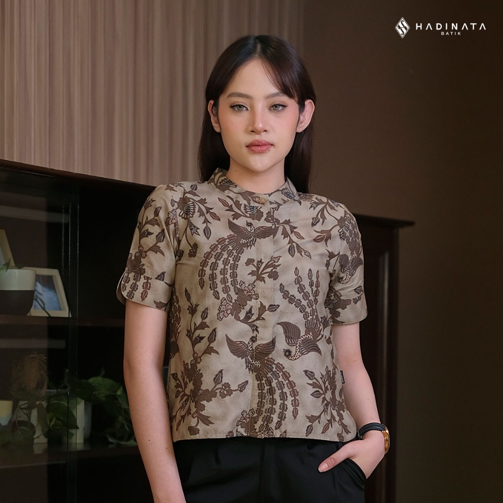 Hadinata Batik Premium Blouse Batik Wanita Lengan Pendek Superfine Wihangga Brown
