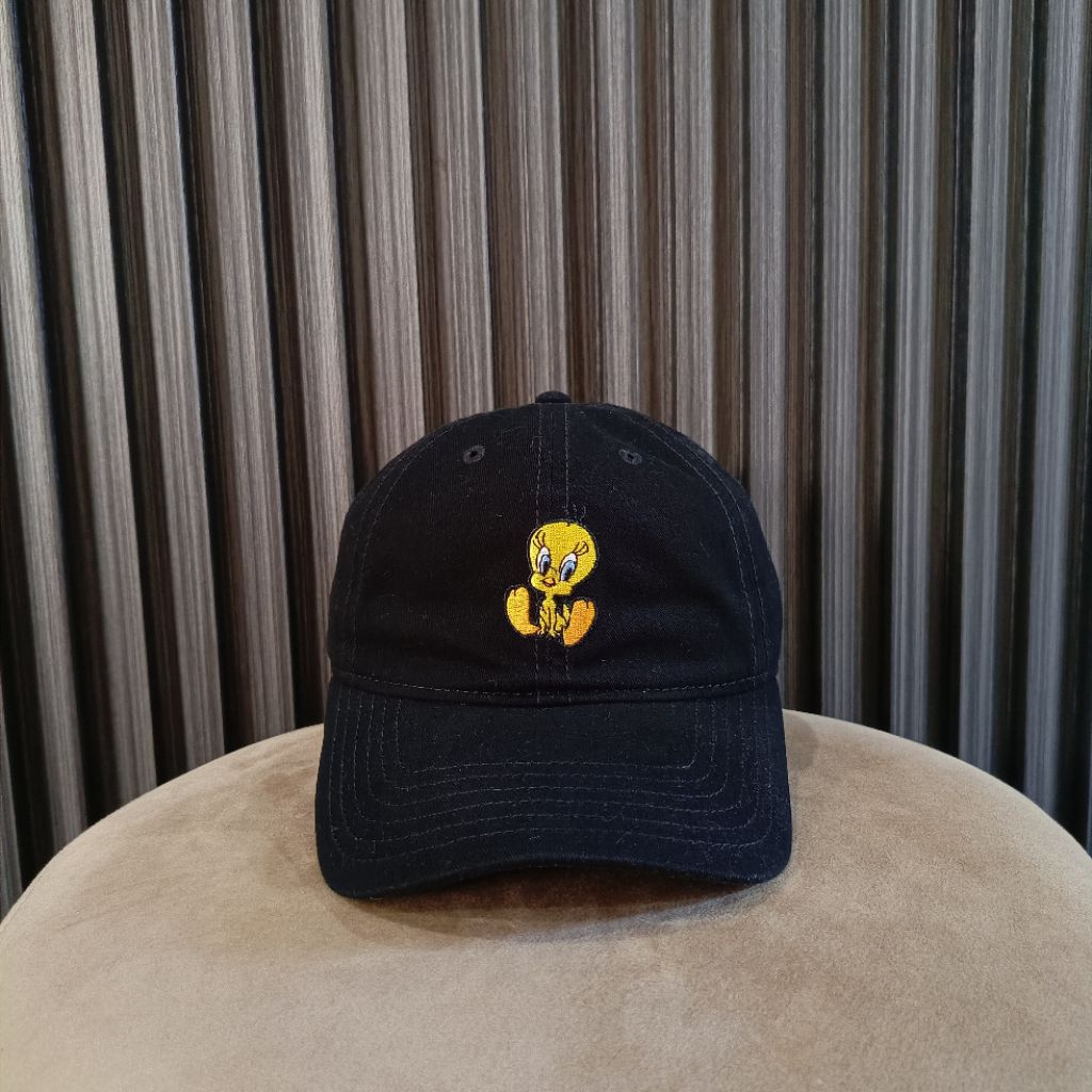 Topi Looney Tunes Tweety
