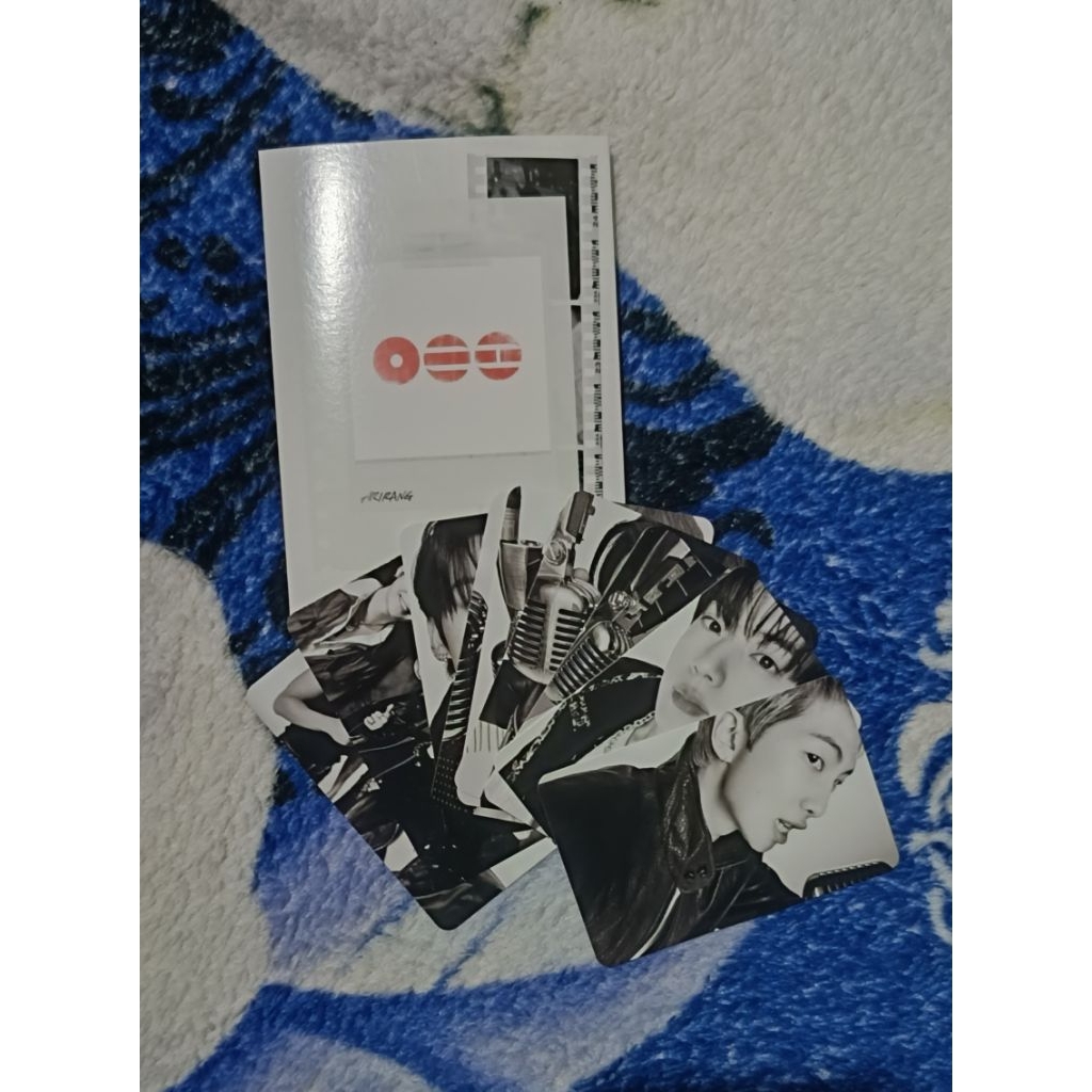 BTS - Album Arirang "Weverse Album" (Sharing)