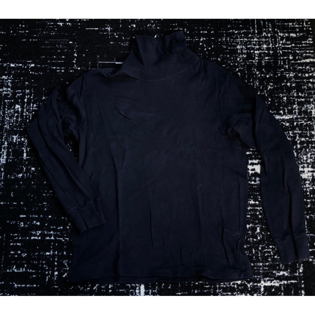 [SECOND] Turtleneck Uniqlo Longsleeve