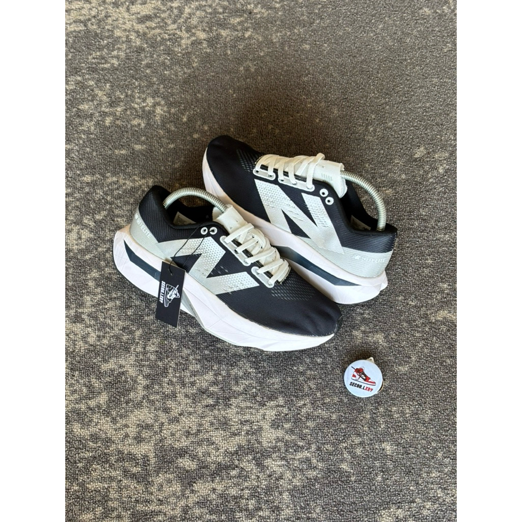 New Balance SC Elite V4 Navy
