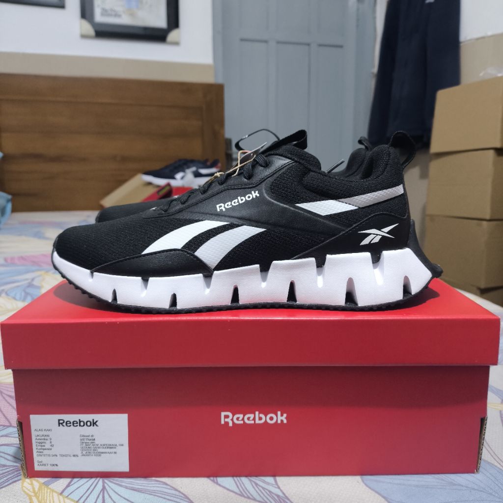 Sepatu Lari Reebok Zig Dynamica STR Original