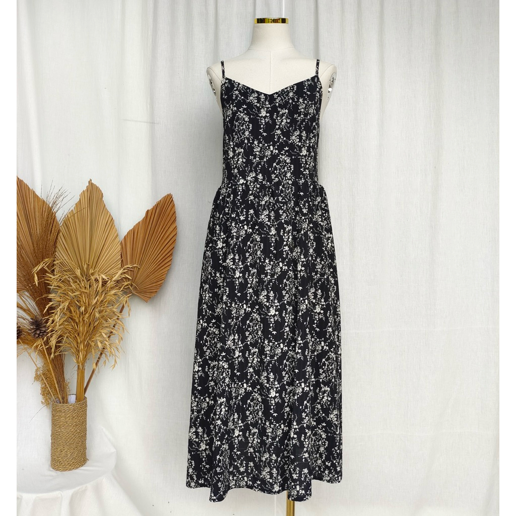 Midi Dress Motif Bunga Kecil
