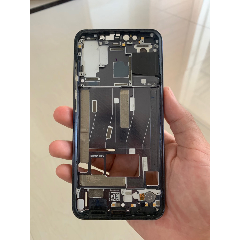 frame lcd atau dudukan lcd xiaomi redmi mi8 pro mi 8 pro original ori copotan
