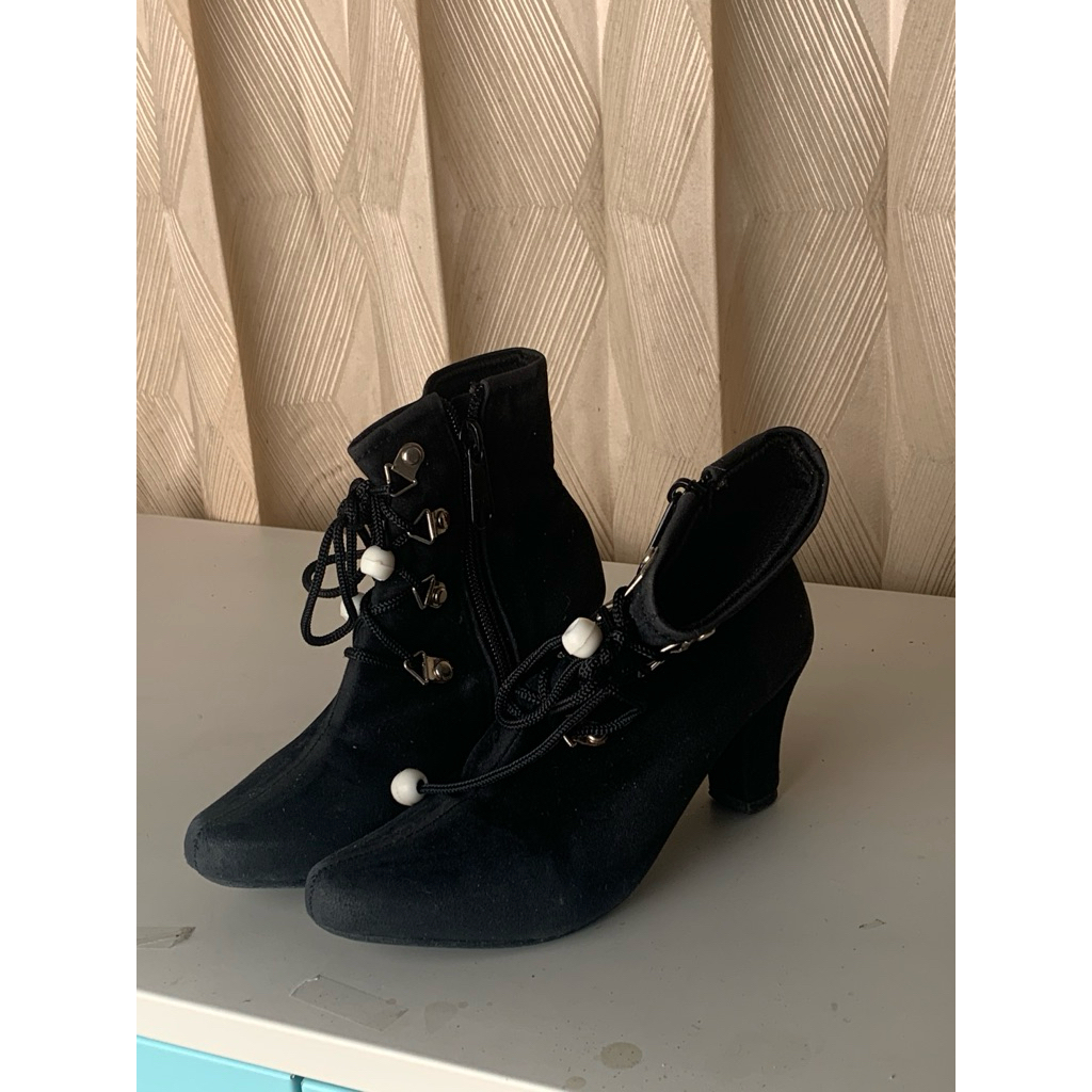 sepatu Hak tinggi anak Samarinda
