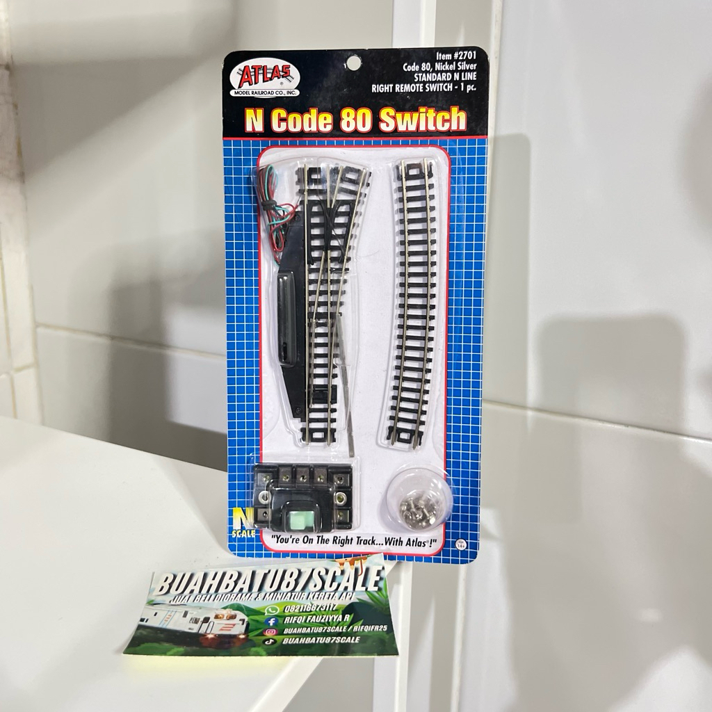 Miniatur Rel Cabang / Wesel Kanan Kereta Api Skala N Atlas Code 80, Item #2701