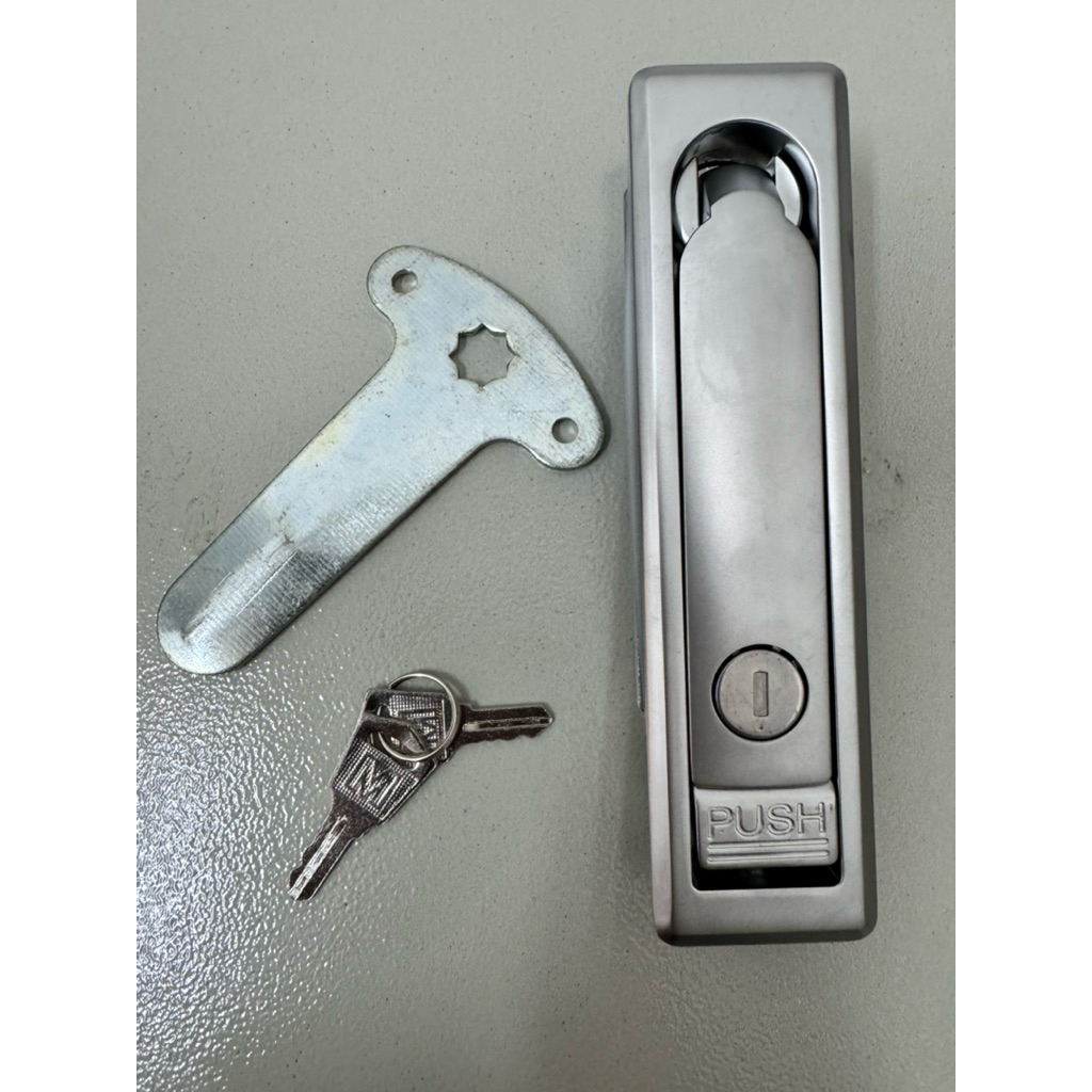 kunci box panel MS 713 lidah T silver doff