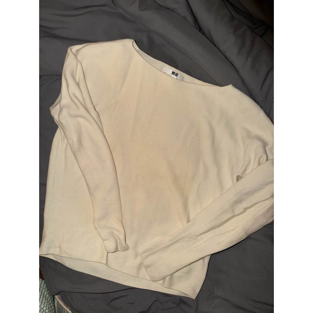 unqlo sweater bisa sabrina bisa one side