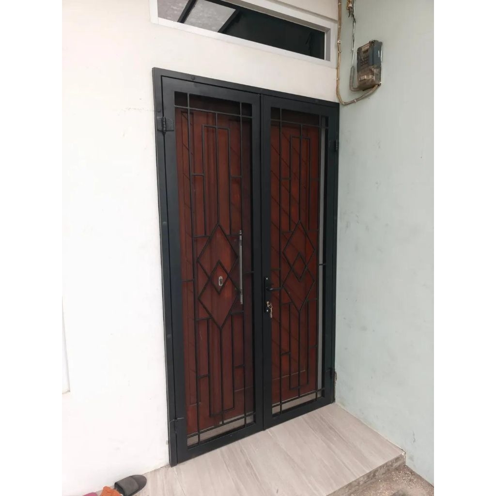 Tralis Pintu Minimalis