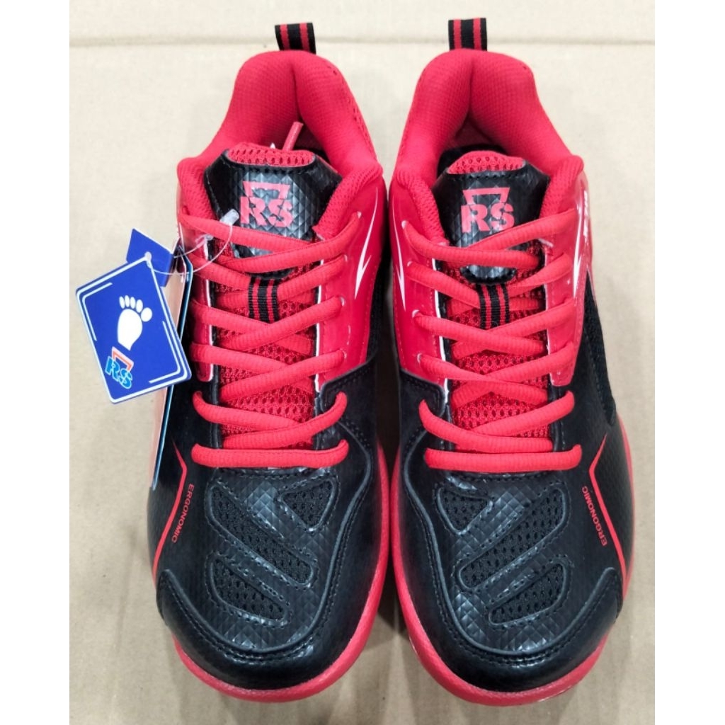 sepatu badminton  merk RS