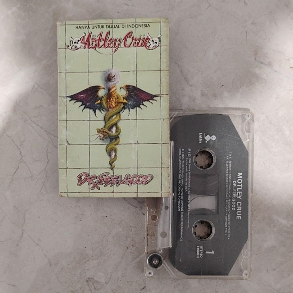 Kaset motley crue - dr feelgood