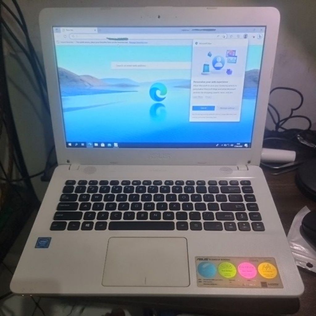 Laptop Asus X441SA Celeron N3060, 320GB HD ,2 GB RAM Second Garansi