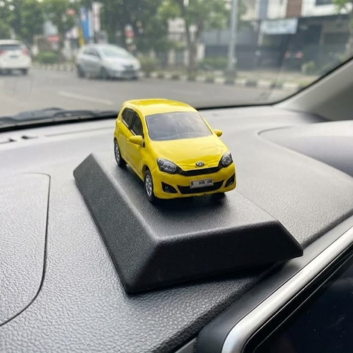 {AYLA LAMA} Skala 1 : 45 Pajangan Interior Miniatur Mobil