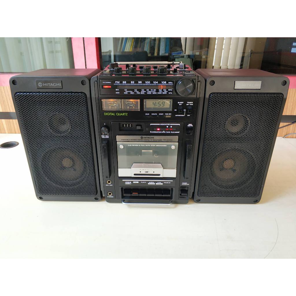 HITACHI TRK-9150W  Stereo Radio Tape