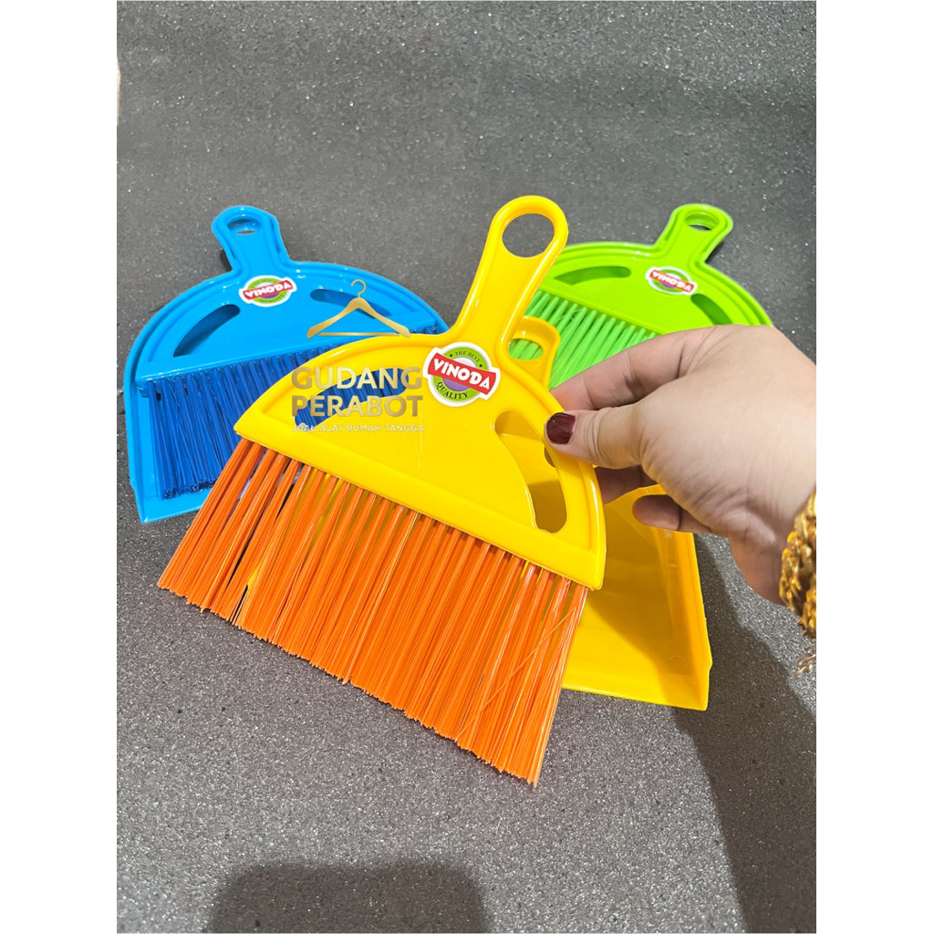 Sapu buat dimobil / sapu set serbaguna vinoda