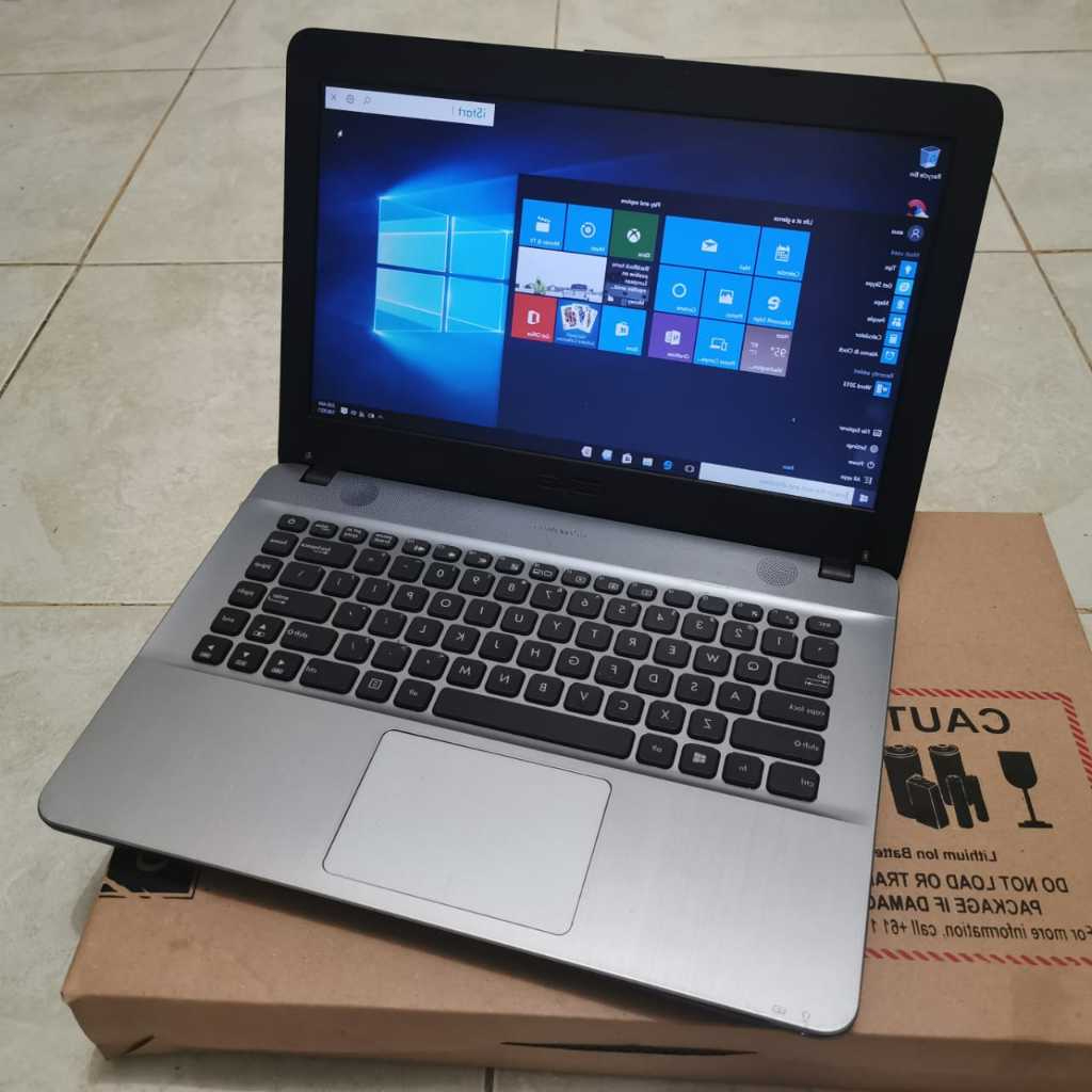 Laptop Asus X441UA, Core i3-6006U Gen 6th,  Ram 4/1Tb