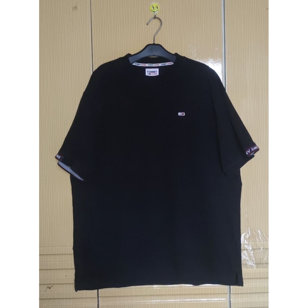 TSHIRT TOMMY HILFIGER BLACK SECOND ORIGINAL