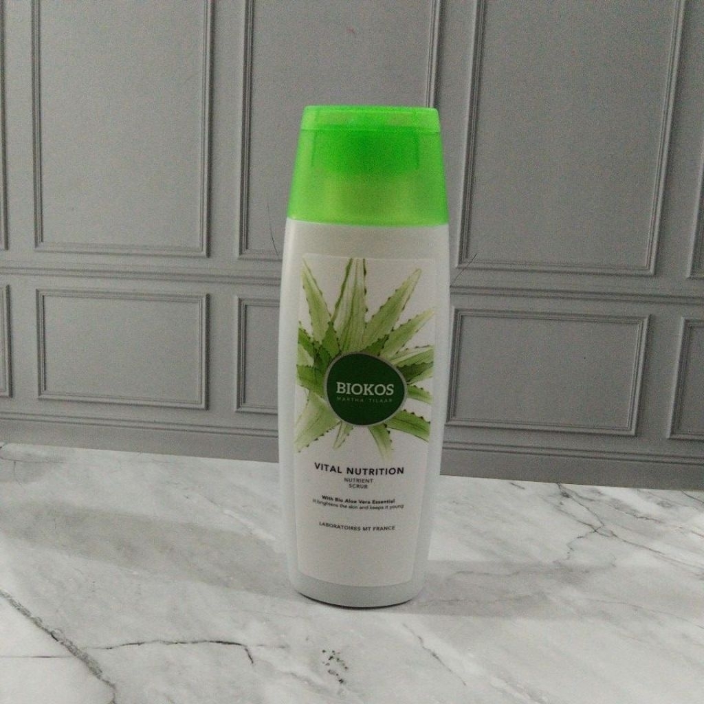 Biokos Vital Nutrition Nutrient Scrub 150ml - Scrub Wajah Pembersih dan Melembabkan