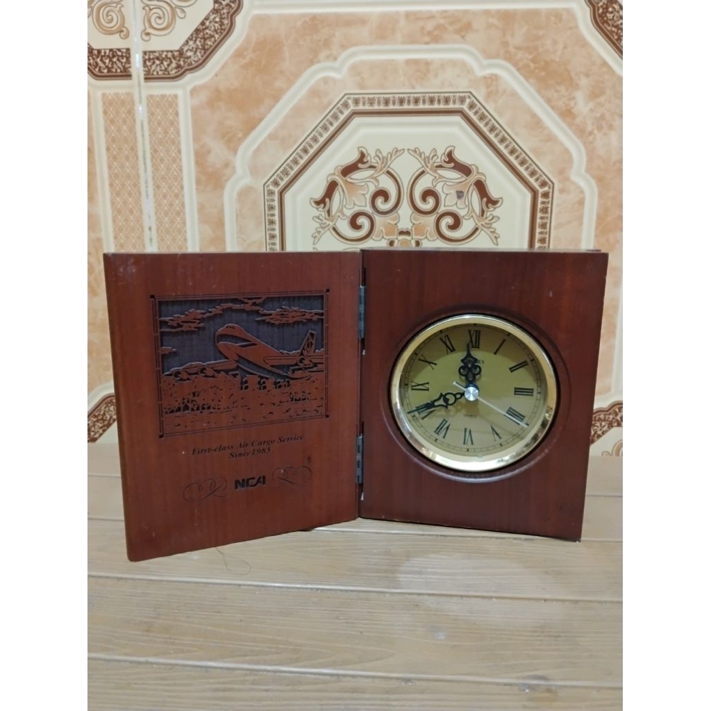 the book clock edisi 10 tahun Nippon cargo airlines woodrex