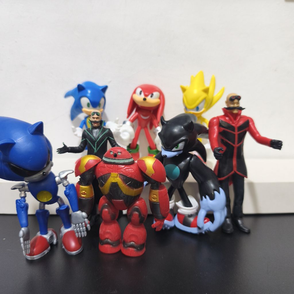 sonic figure sonic mainana anak SONIC