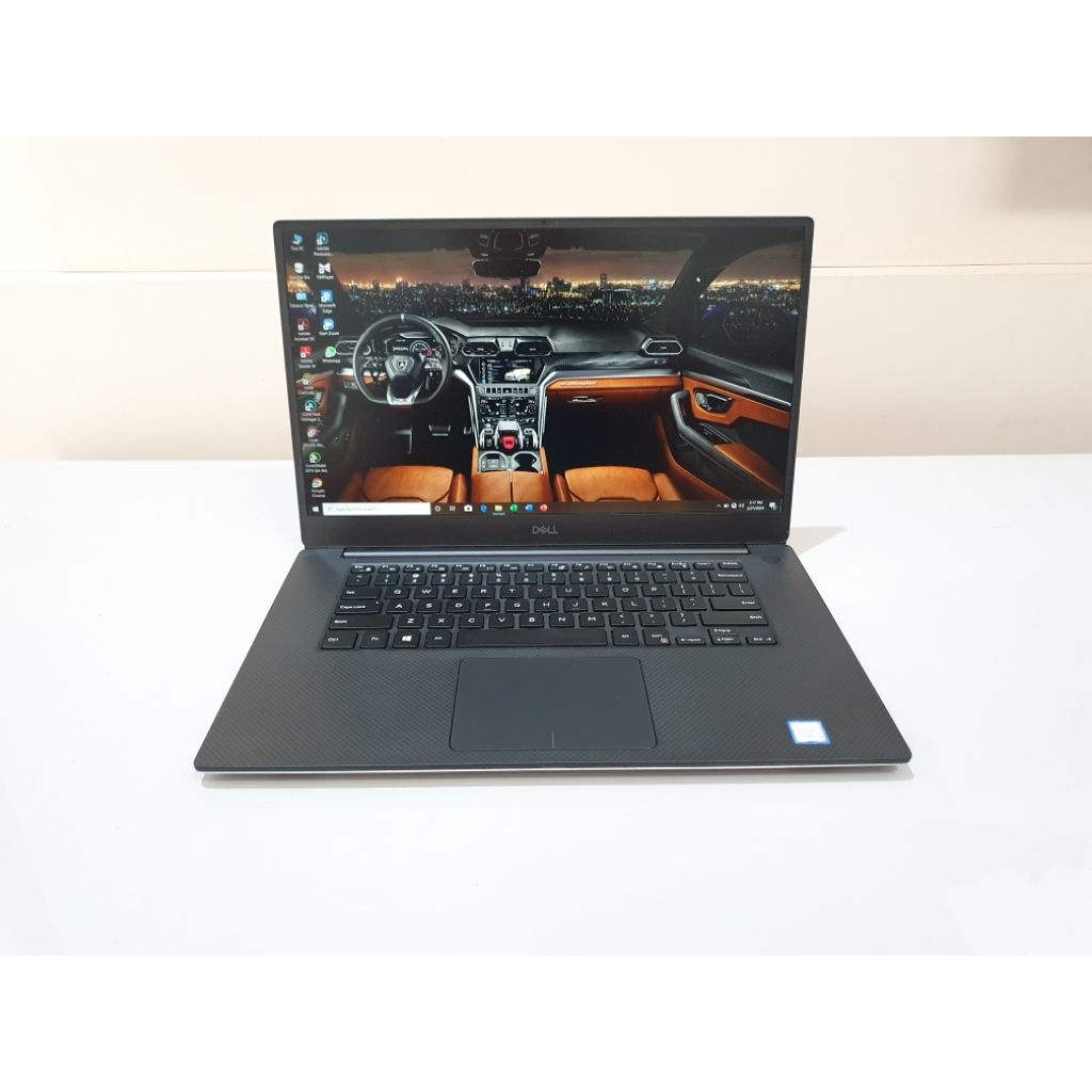 Dell Precision 5520 Intel Core i7 VGA Nvidia Quadro M1200 15-Inch FHD