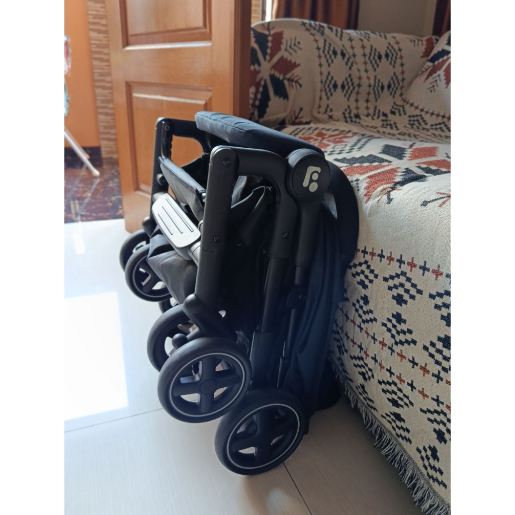 Preloved Stroller Maxi Cosi Lara 2