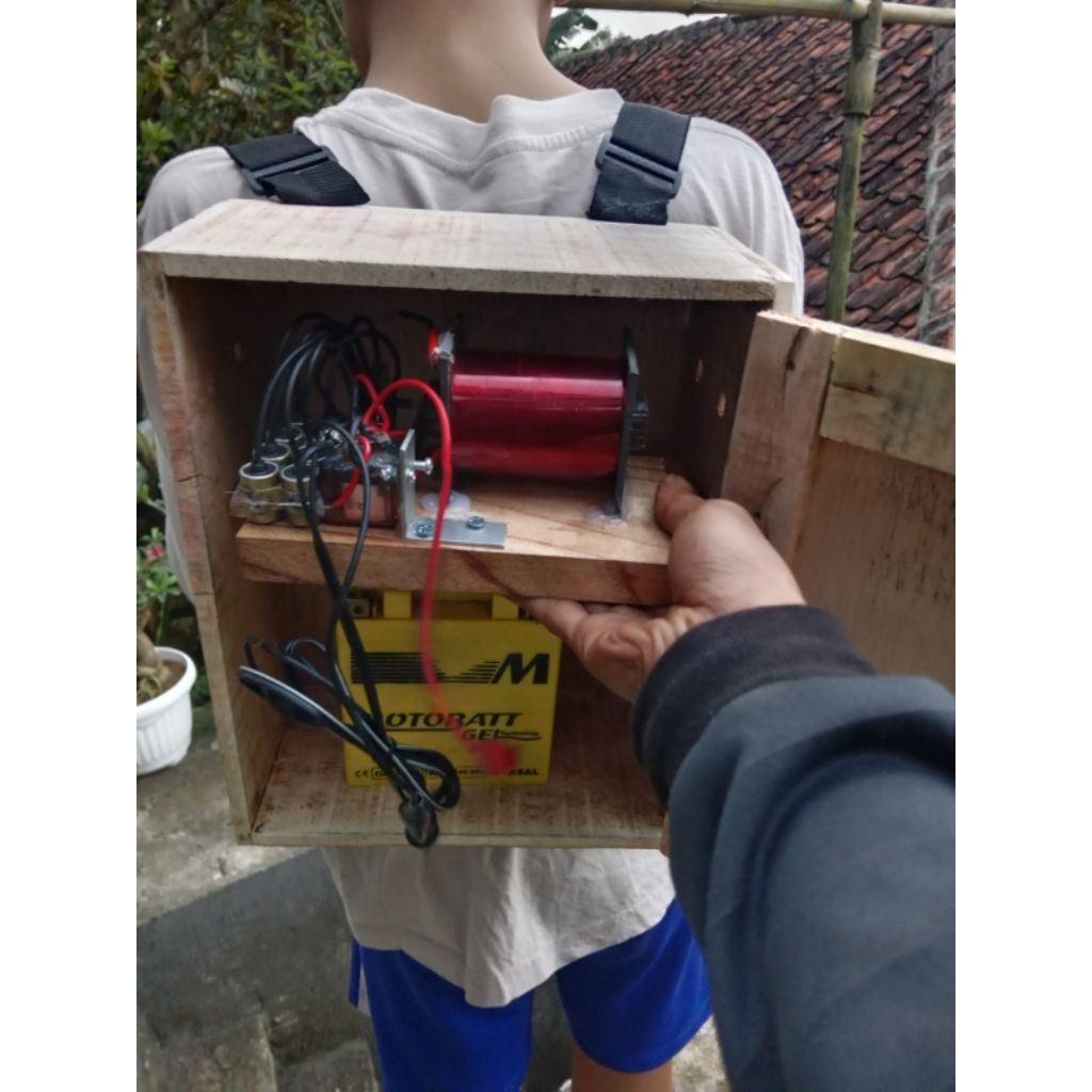 Mesin Dan Set 2800 Watt Inverter Platina Baja Widia 4 Kondensor 12 Volt Dengan Box Kayu Kapasitas 45