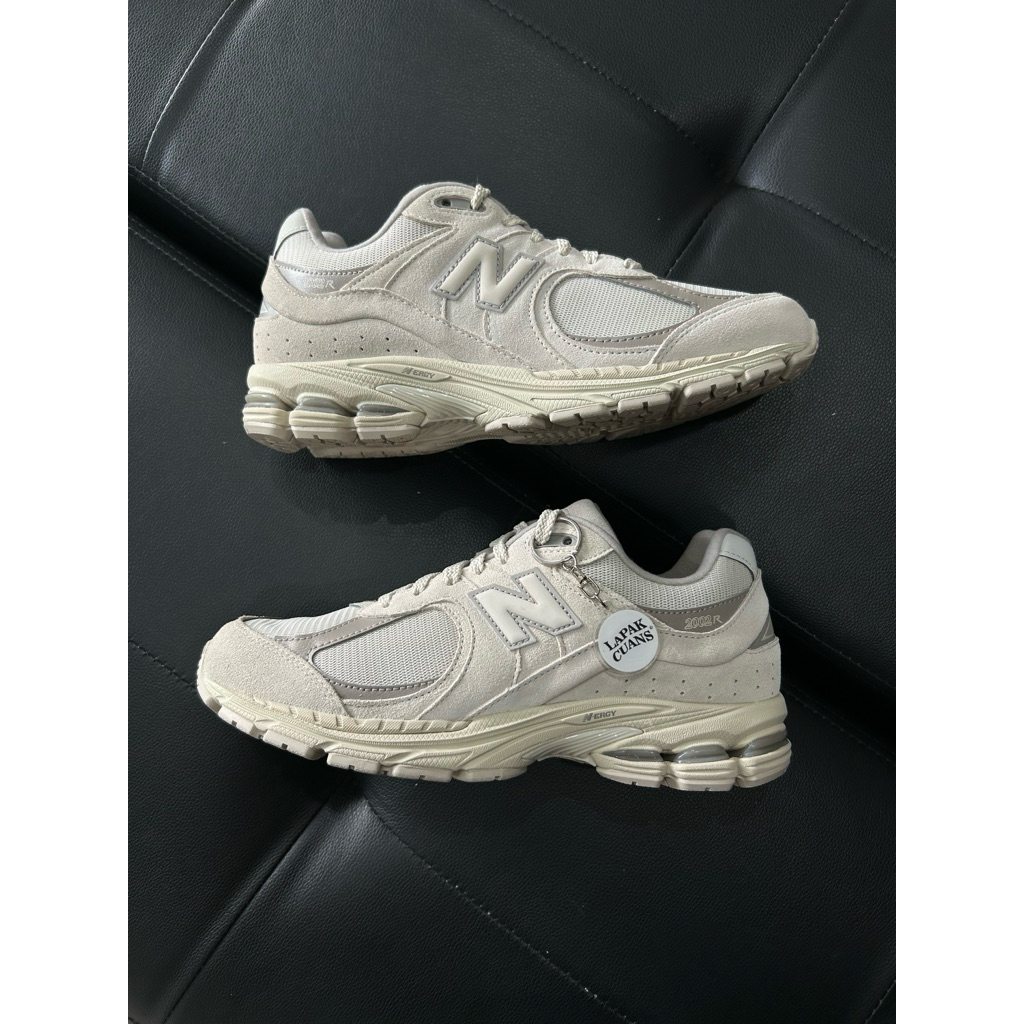 New Balance 2002r Timberwolf (RESMI PT. MAP)