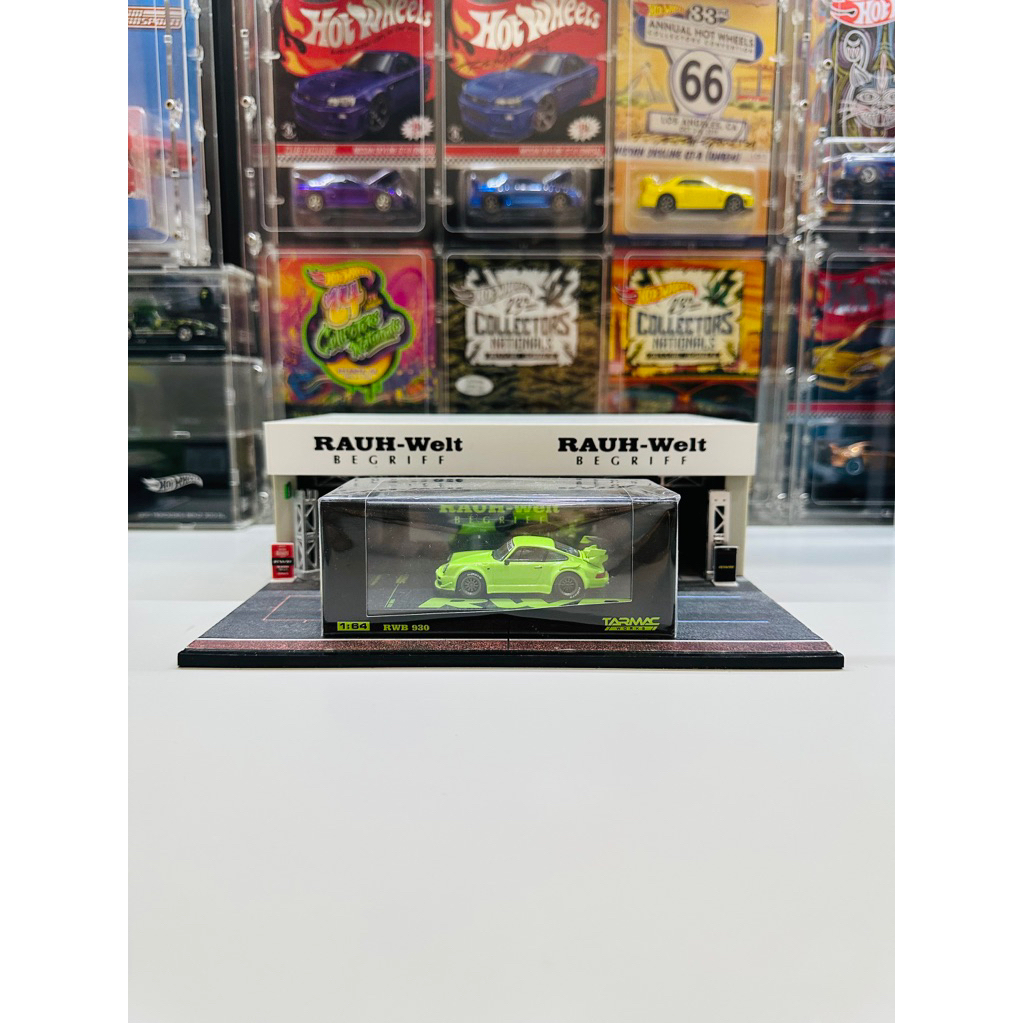 Tarmac Works 1:64 RWB 930 Lime Green Tokyo Auto Salon 2018 Exclusive