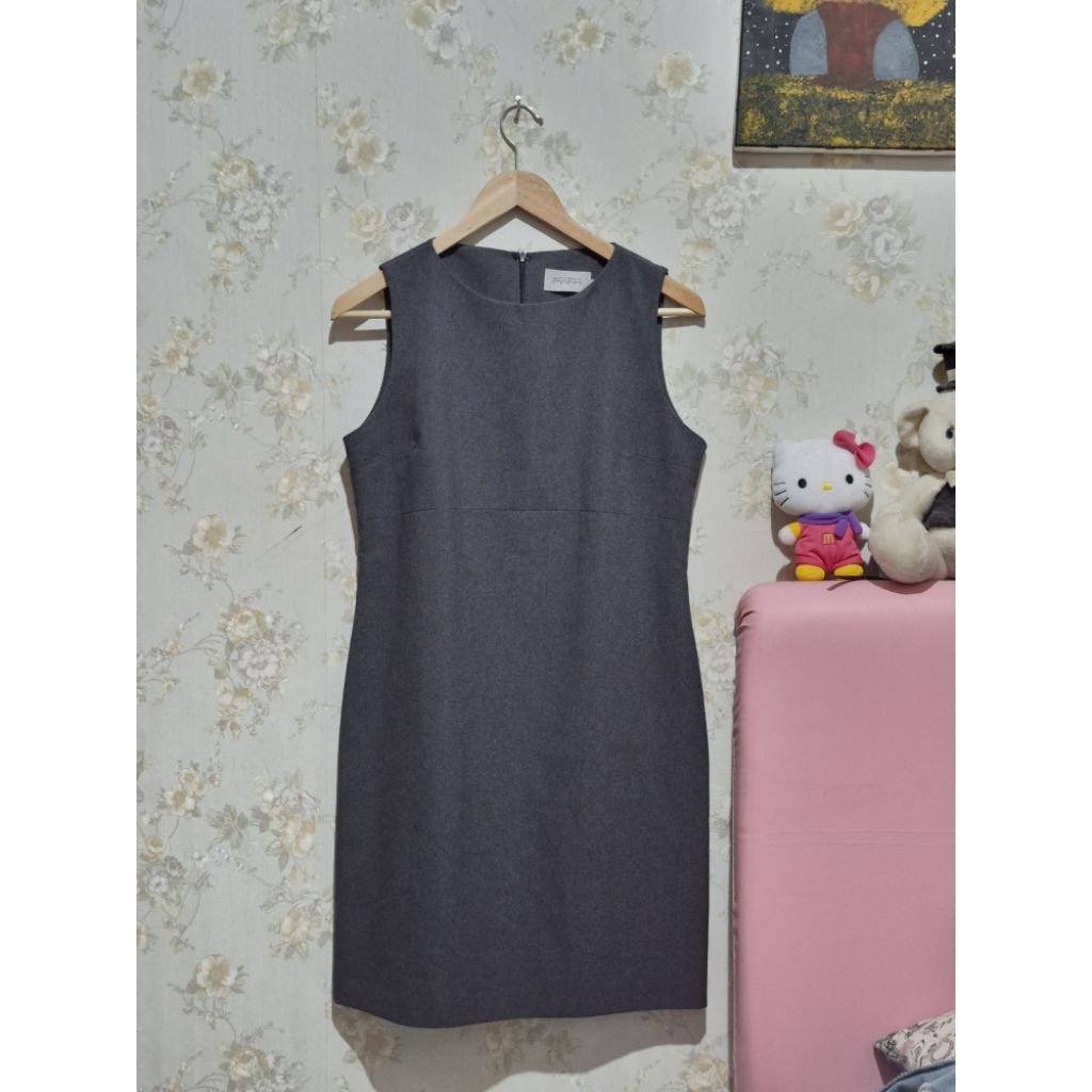 Preloved Dress Accent
