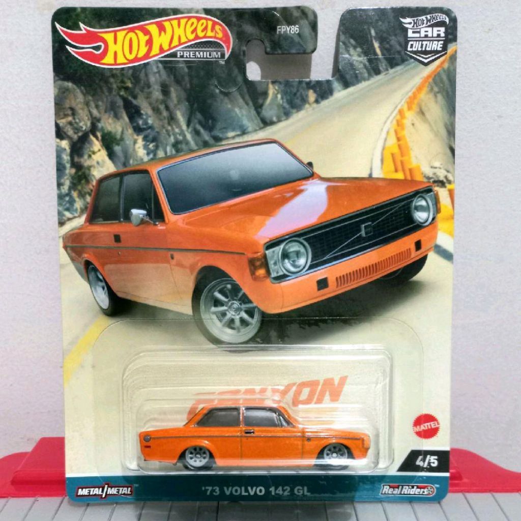 Hot Wheels 73 Volvo 142 GL Canyon Warrior