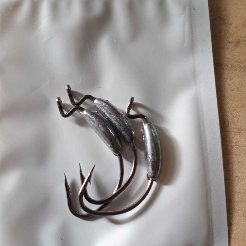 mata pancing worm hook soft lure