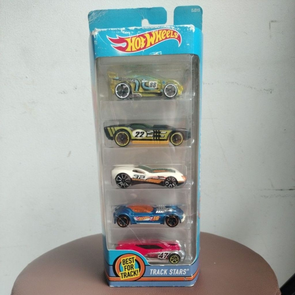 Hot Wheels The Govner Hitam 22