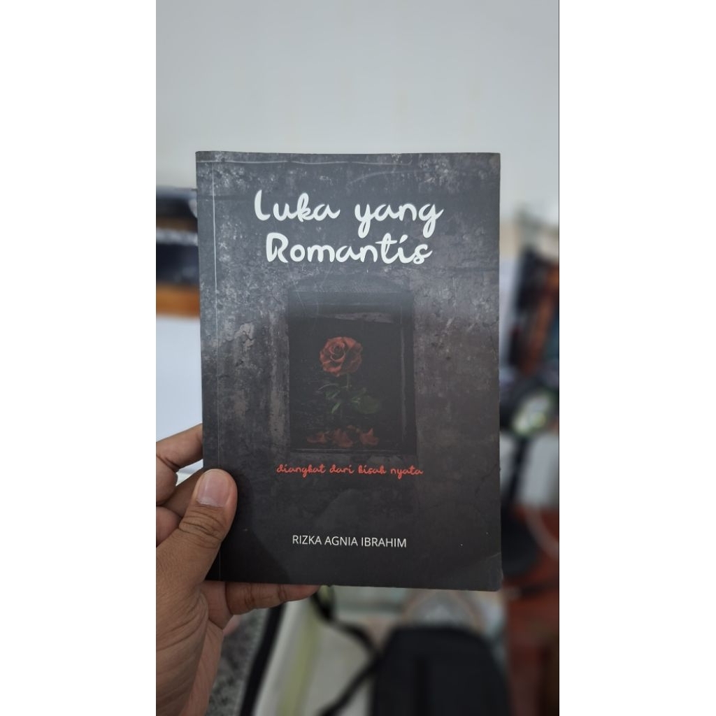 NOVEL LUKA YANG ROMANTIS ORI, SC