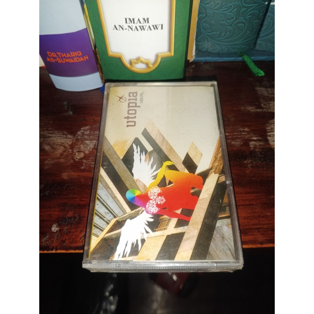 Kaset pita Utopia - Kekal SEGEL