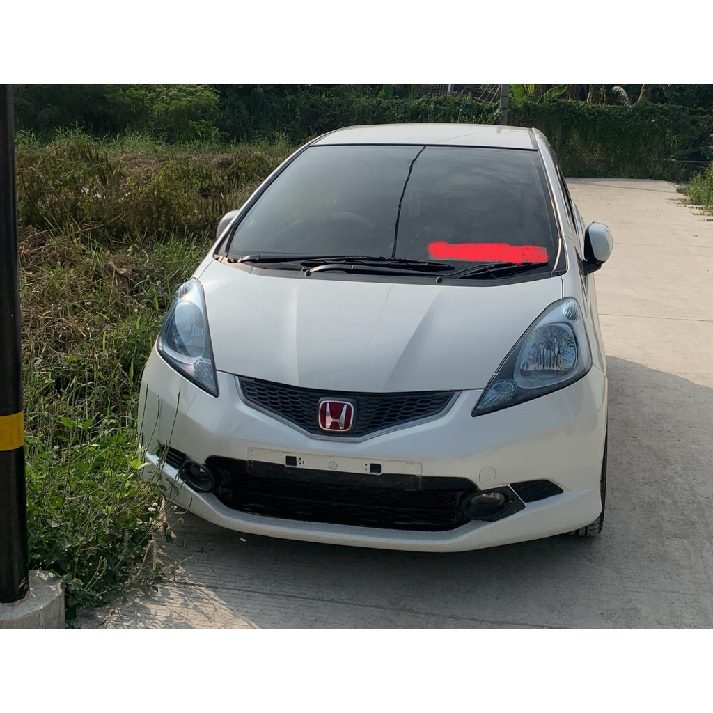 Bumper jazz GE8. pre facelift