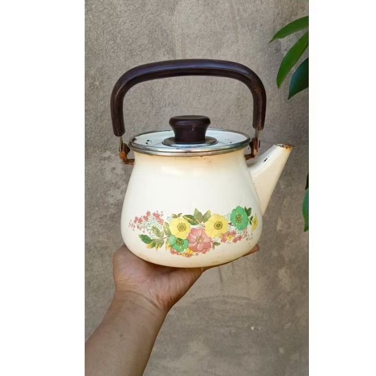 teko ceret pajangan enamel BEKAS antik jadul