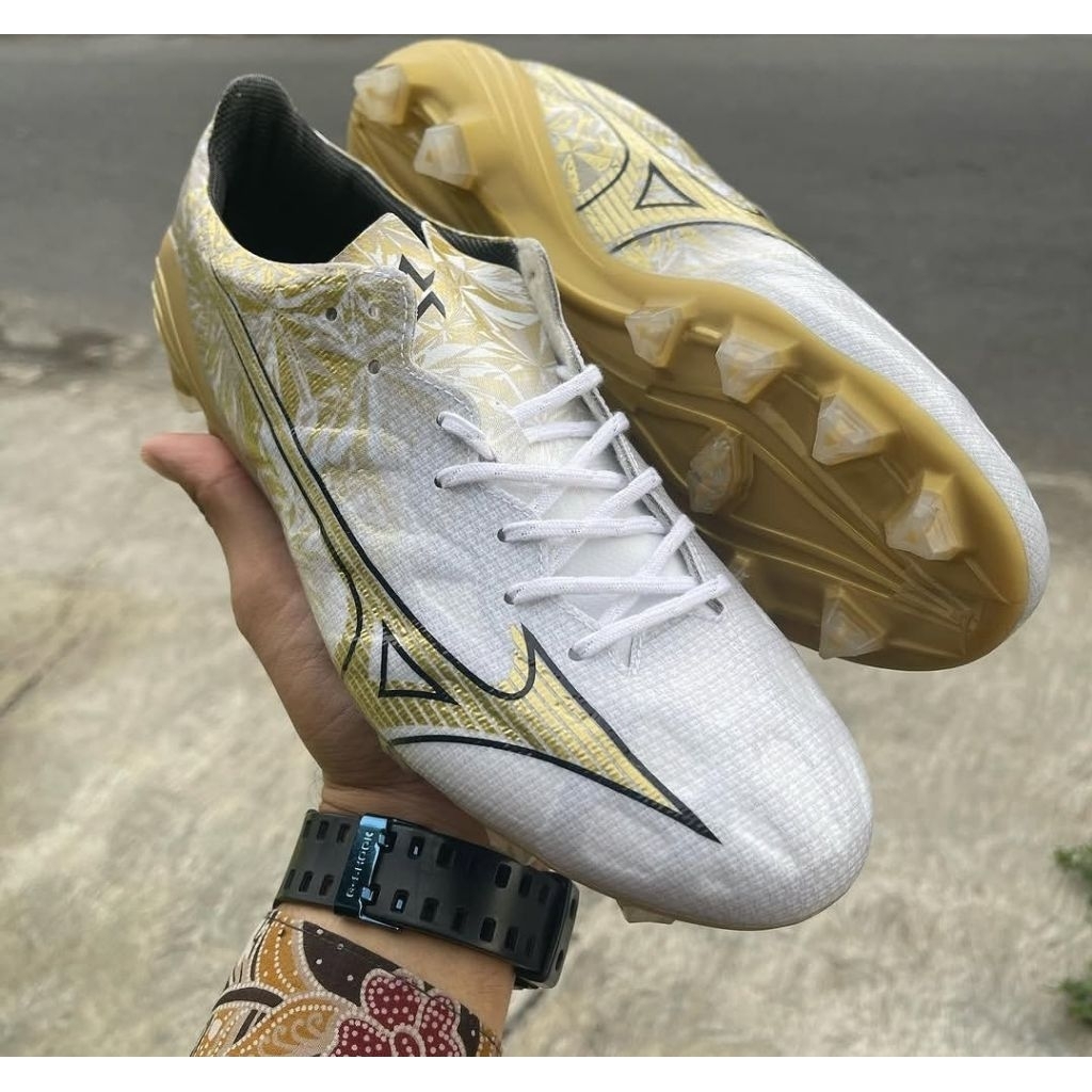 MIZUNO ALPHA PRO