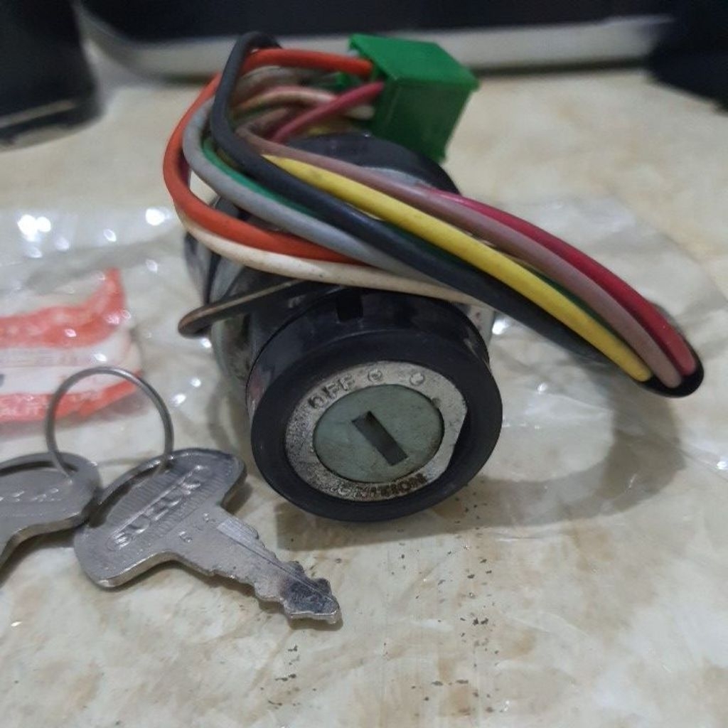 KUNCI KONTAK MAIN SWITCH SUZUKI A100-737110-27113 ORI SGP