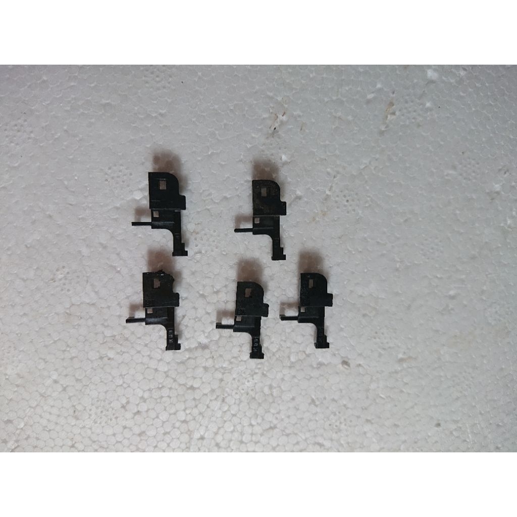 bracket penahan mesin atas & kamera depan xz2 premium