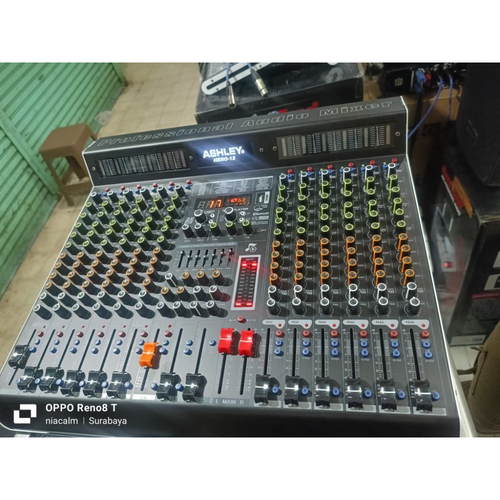 mixer Ashley Hero 12