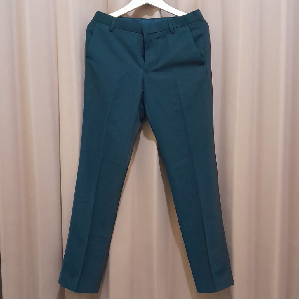 Celana panjang pria slim fit celana panjang bahan hitam JOTAP original. Size 32. Preloved bekas seco