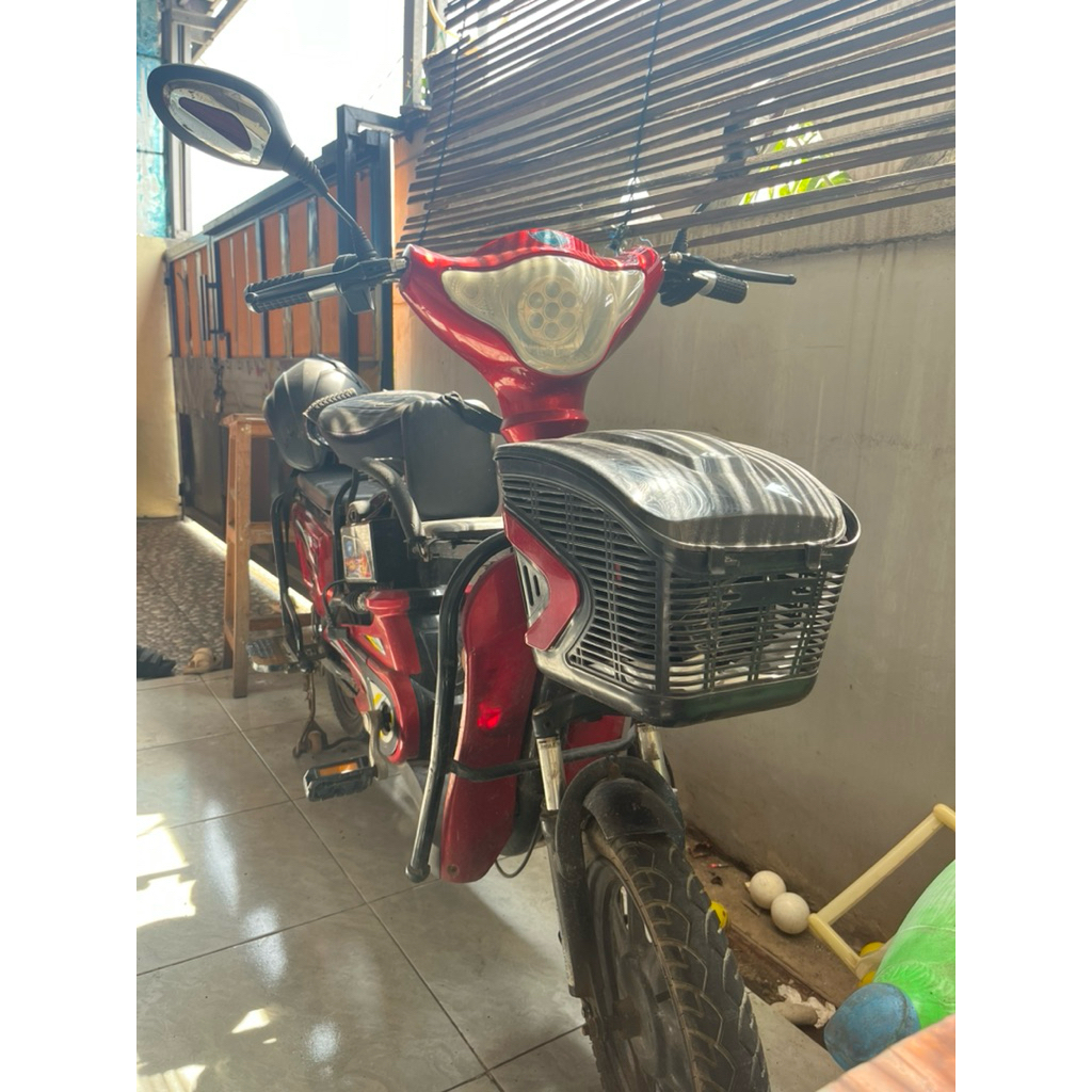 SECOND SEPEDA LISTRIK Super rider earthgold