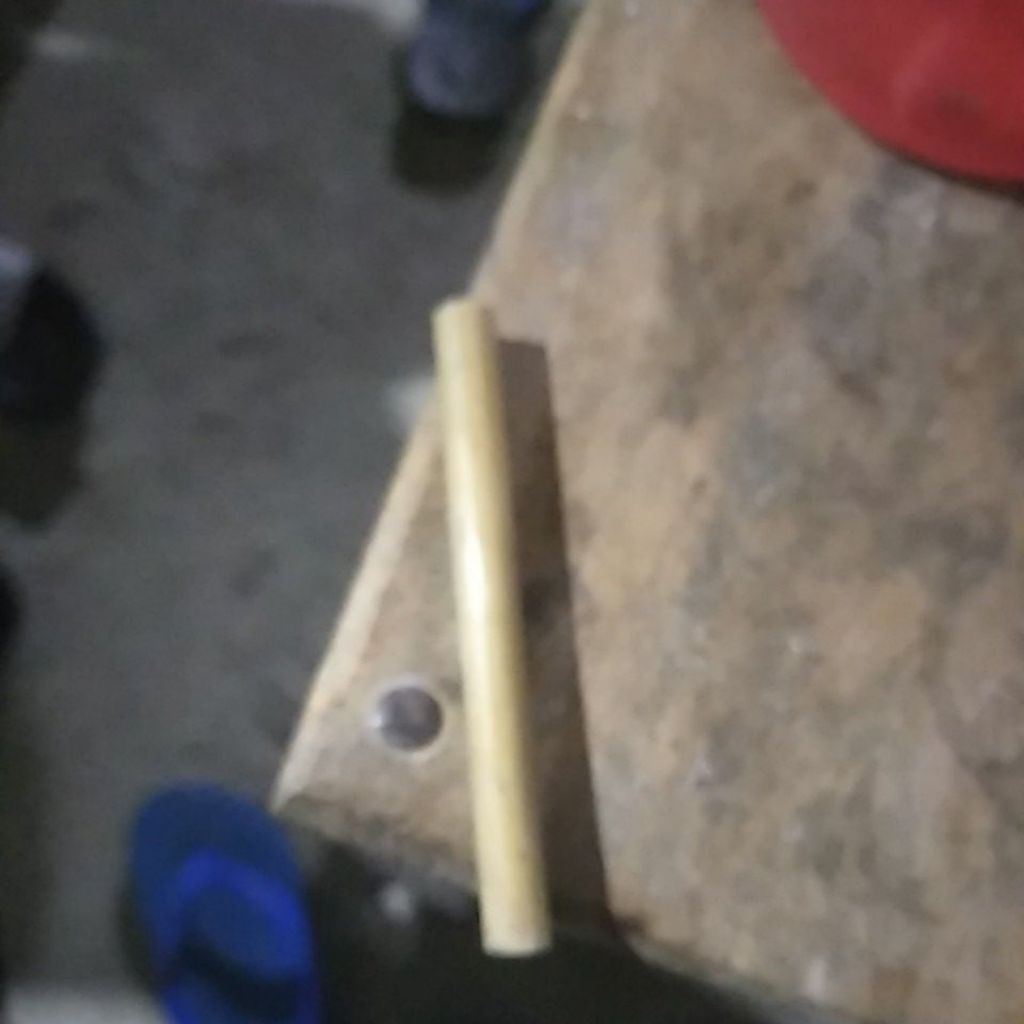 carbon sutet