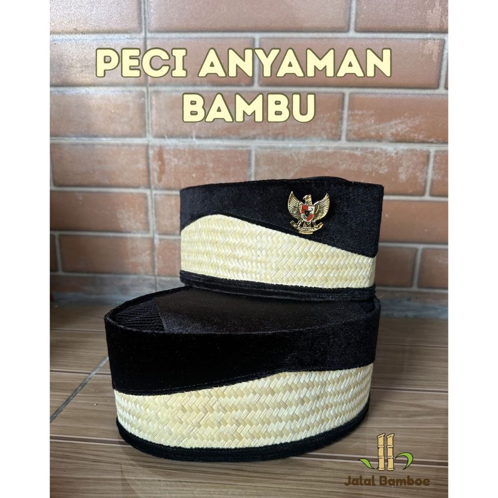 Peci Anyaman Bambu